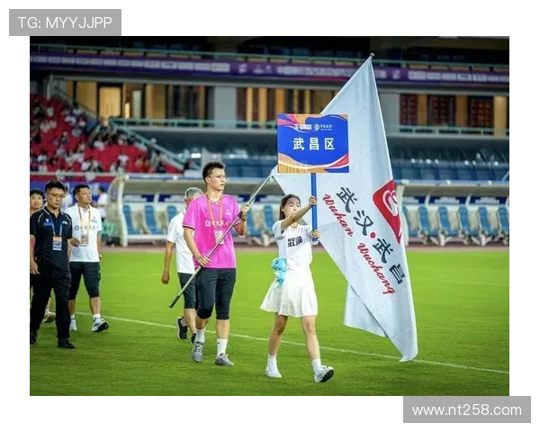 江夏区足球代表队勇攀新高峰 助力地方体育发展再创佳绩