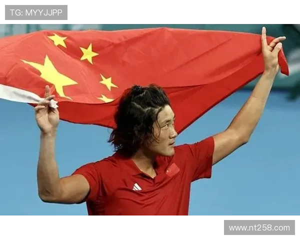 张之臻鏖战三盘逆转取胜再创佳绩中国网球新星闪耀国际赛场